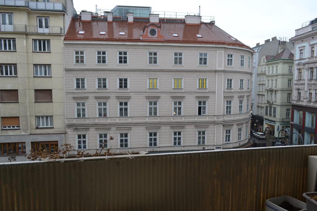 וינה Goldfisch Apartment Hoher Markt מראה חיצוני תמונה